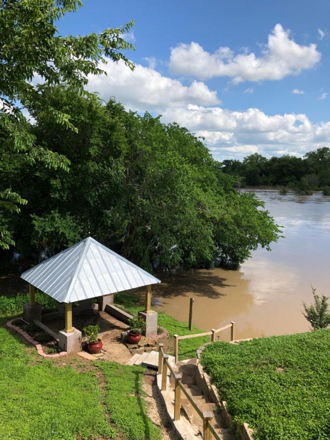 The Perry Riverhouse Bastrop Exterior photo